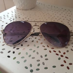 Aviator-style Women's Sunglasses